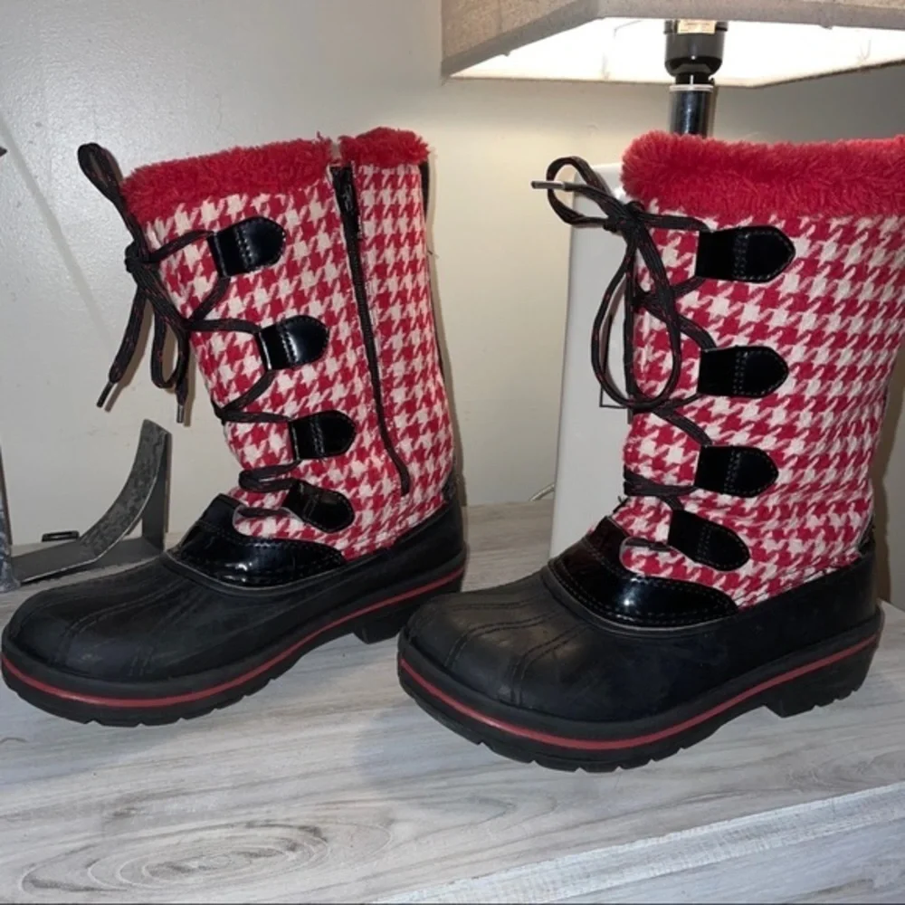 49 Ozark Trail boots